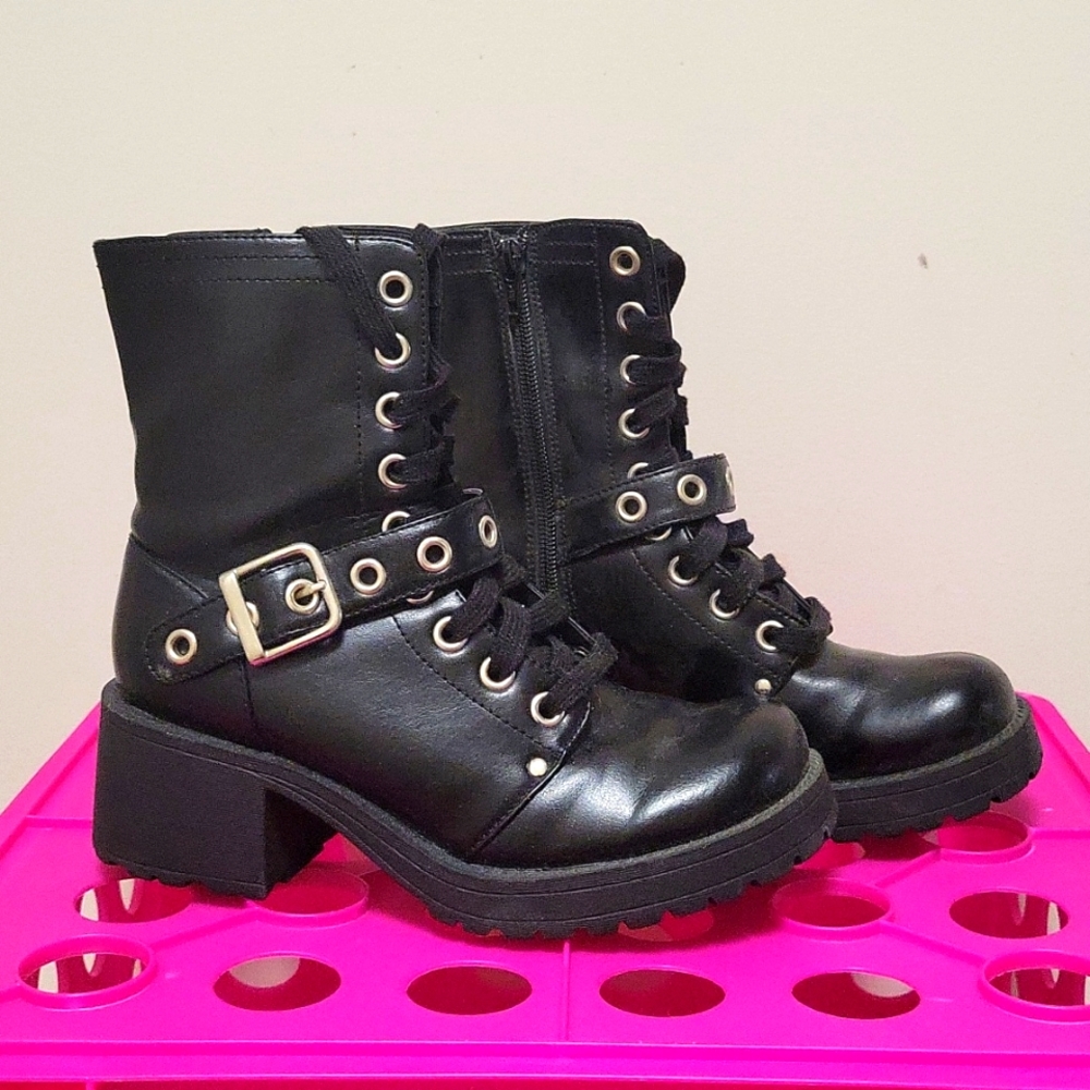 No Boundaries Combat Boots